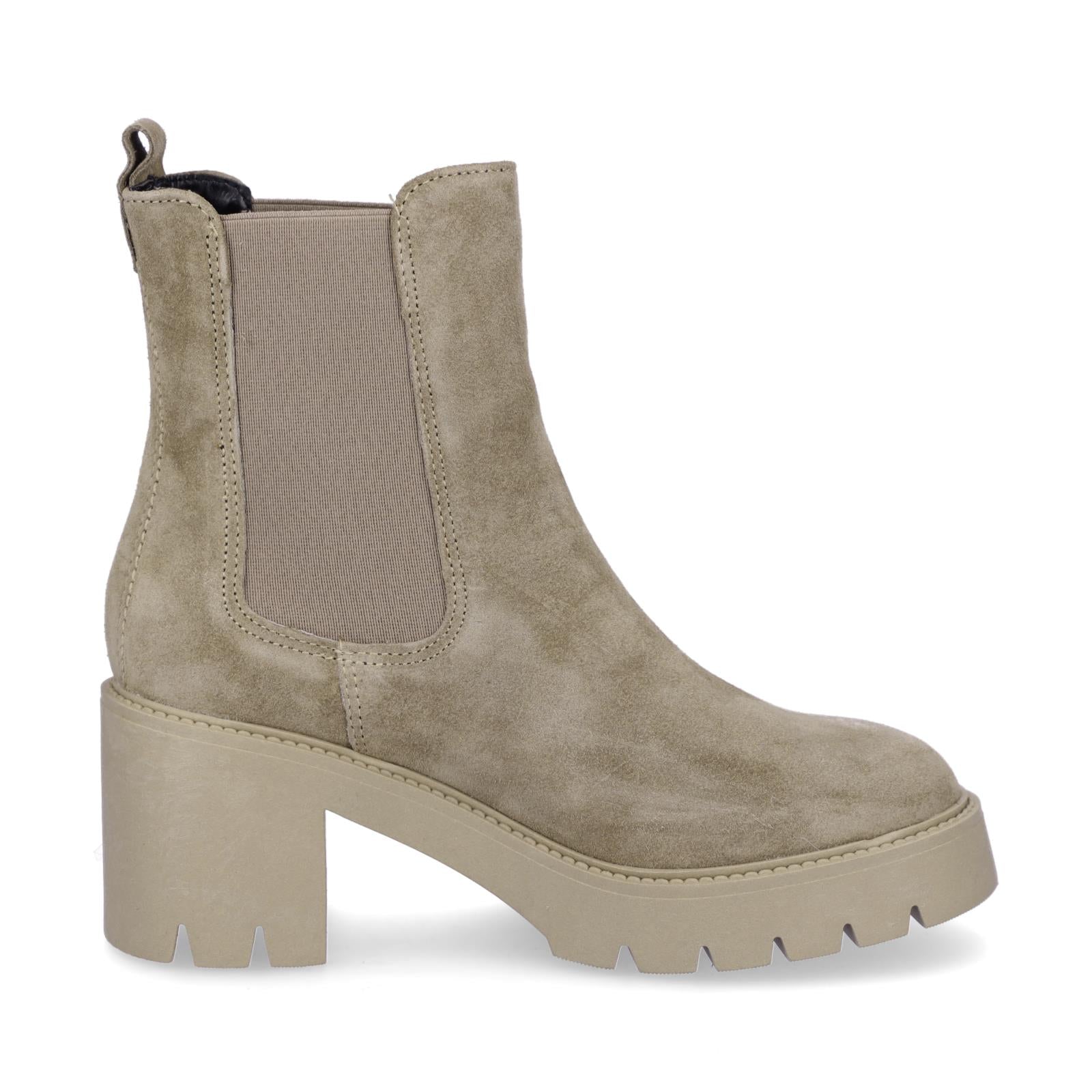 Tamaris women's Chelsea ankle boots taupe