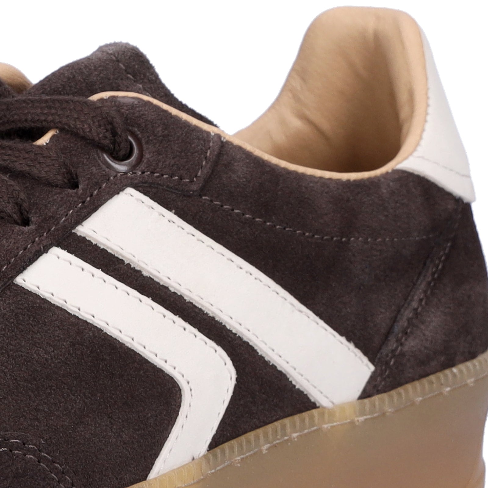 dark brown/cream